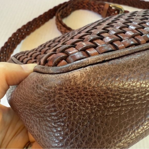 Cosci Hand Made in Italy Elegant Brown Woven Crossbody Bag - Picture 9 of 16